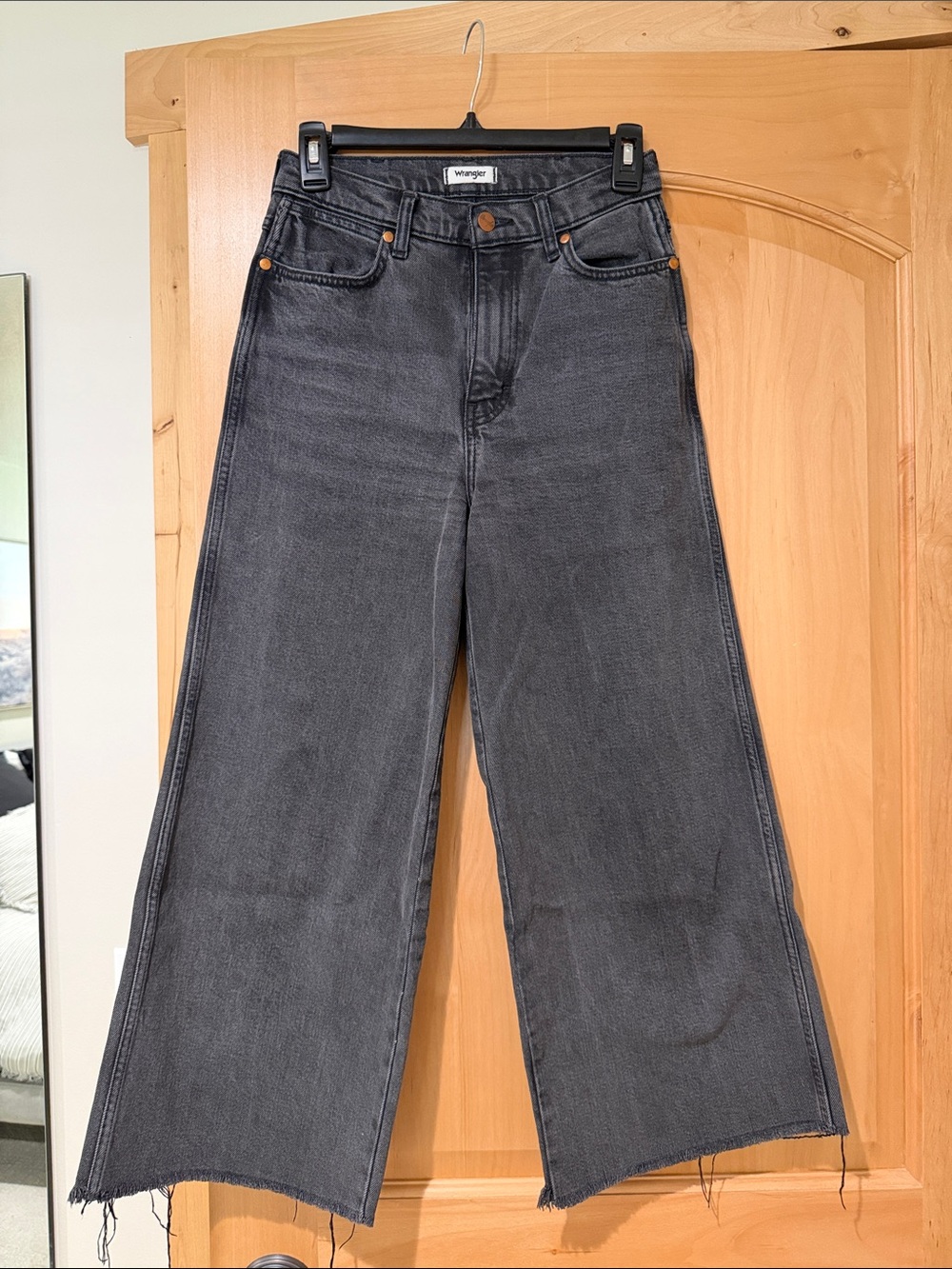 Wrangler Wide Leg Cropped High-Rise Jeans in Washed Black